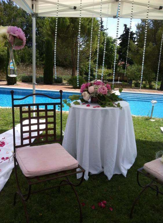 Gite Au Coeur De La Provence & Spa Сан-Кана Стая снимка